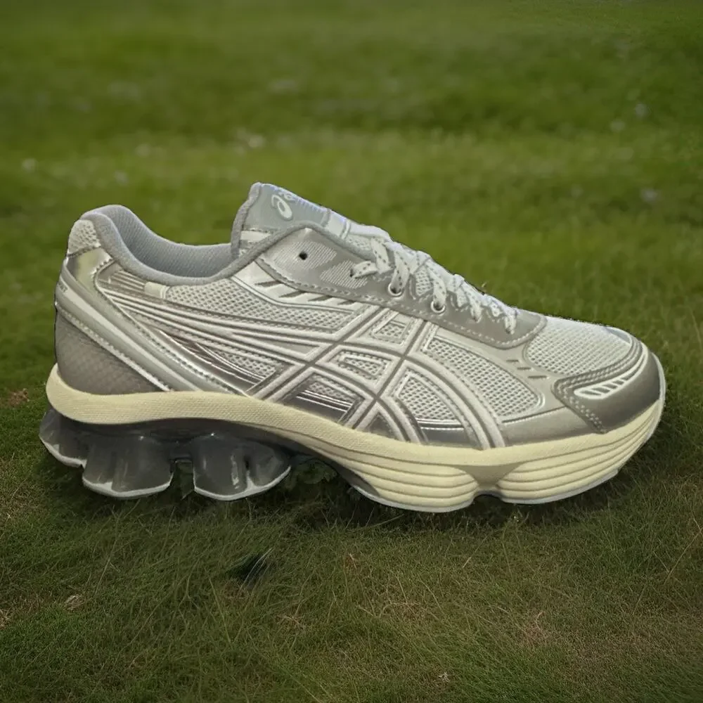 New Women's Size 9 Asics Gel-Kinetic Fluent White Running Shoes 1203A591-101